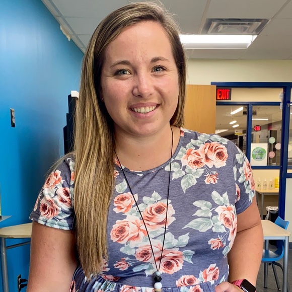 Meet your Posher, Hannah - Picture 2 of 4